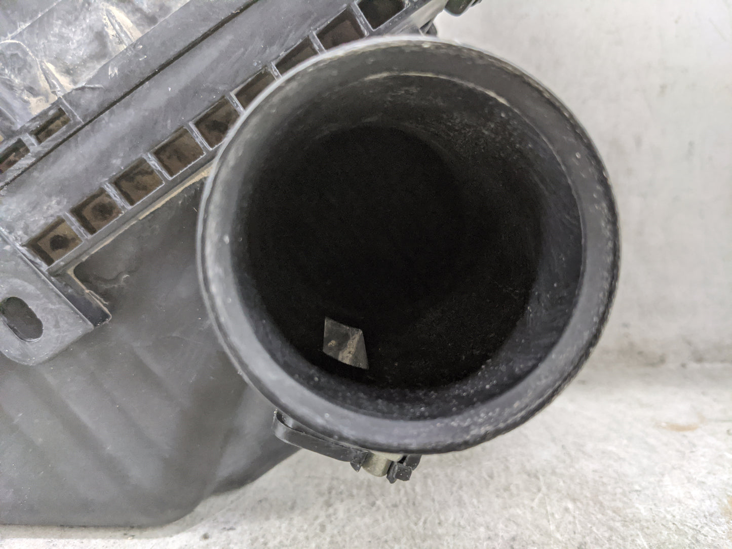 2013-2019 Nissan Versa Air Cleaner Intake-duct Hose Tube 1476799 - Oemusedautoparts1.com