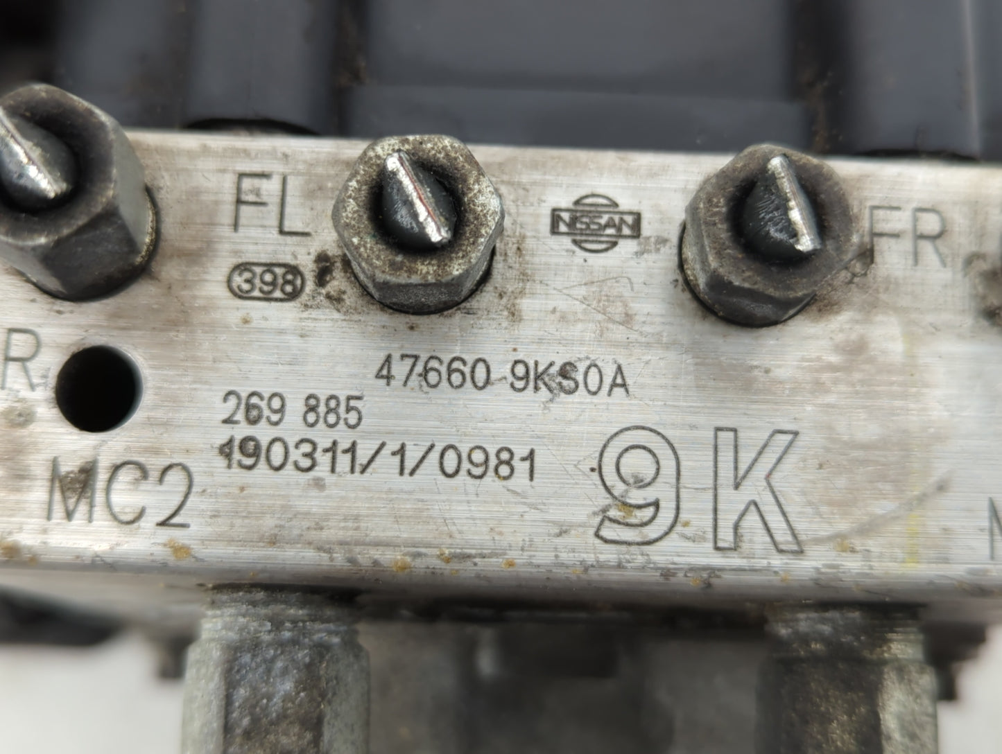 2015-2019 Nissan Versa ABS Pump Control Module Replacement P/N:47660 9KL0A 47660 9KS0A Fits Fits 2015 2016 2017 2018 2019 OE