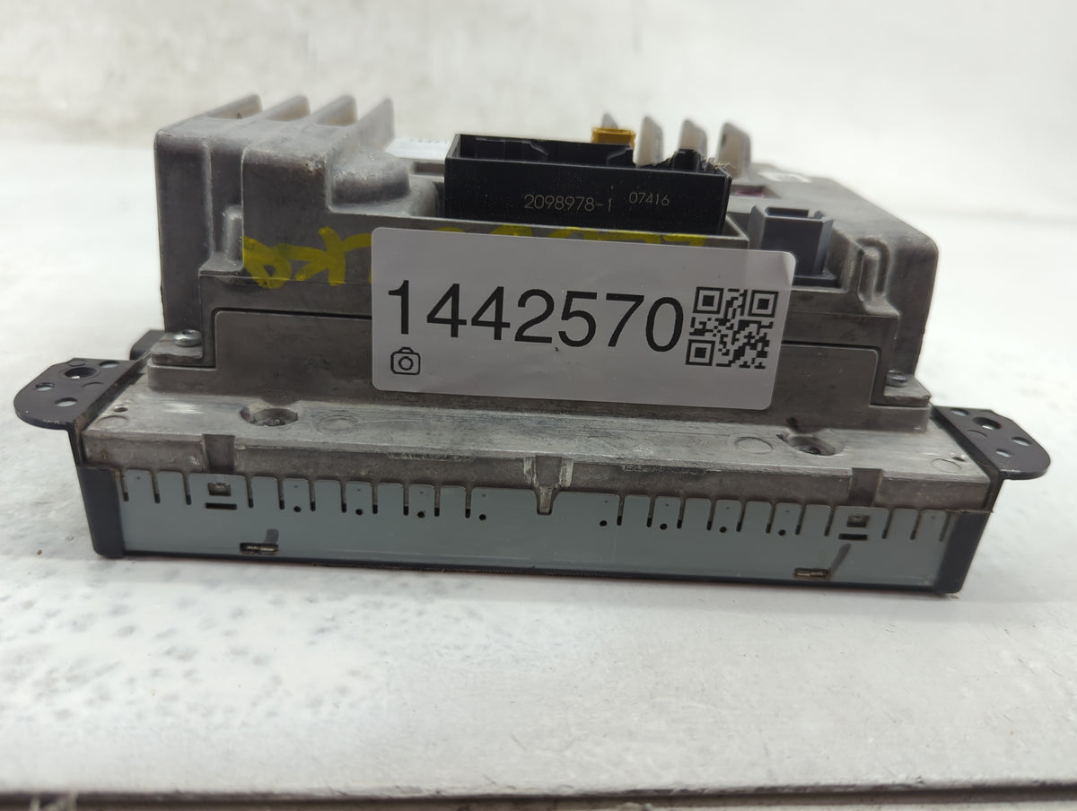 2019-2020 Ram 1500 Information Radio Display Screen - Oemusedautoparts1.com