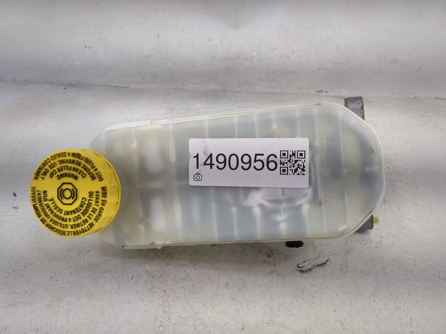 Ram 1500 Brake Master Cylinder 1490956 - Oemusedautoparts1.com