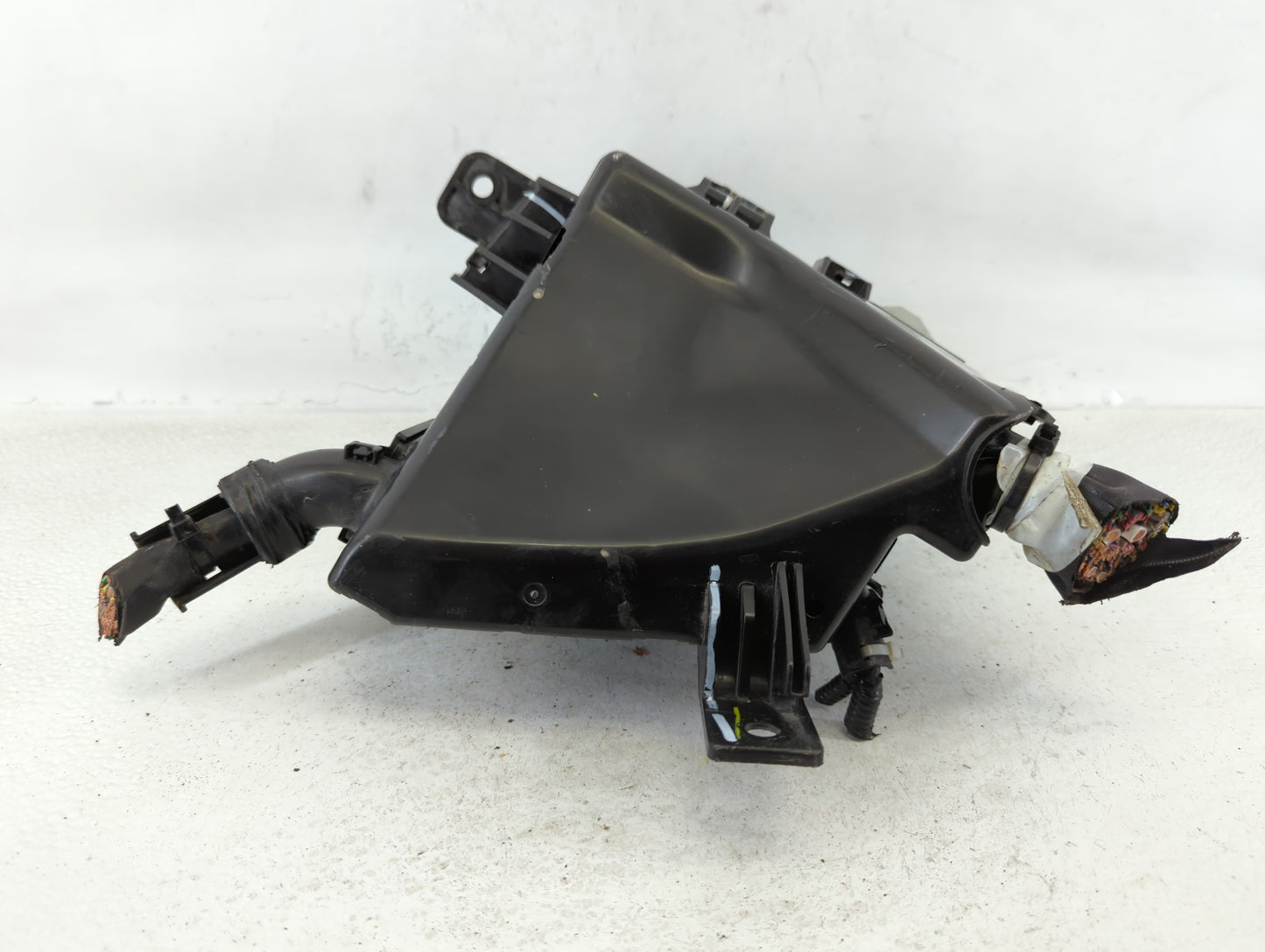 2017-2022 Subaru Impreza Fusebox Fuse Box Panel Relay Module P/N:MB703400B Fits Fits 2017 2018 2019 2020 2021 2022 OEM Used