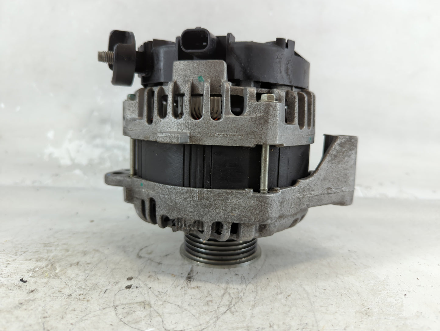 2019 Subaru Xv Alternator Replacement Generator Charging Assembly Engine OEM P/N:13534123 Fits OEM Used Auto Parts - Oemused
