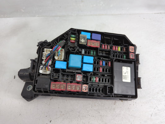2018-2022 Toyota C-Hr Fusebox Fuse Box Panel Relay Module P/N:82662-F4060 Fits Fits 2018 2019 2020 2021 2022 OEM Used Auto Parts