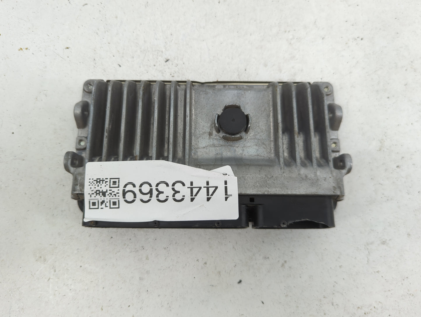 2019 Toyota C-Hr PCM Engine Control Computer ECU ECM PCU OEM P/N:89661-F4260 Fits OEM Used Auto Parts - Oemusedautoparts1.co