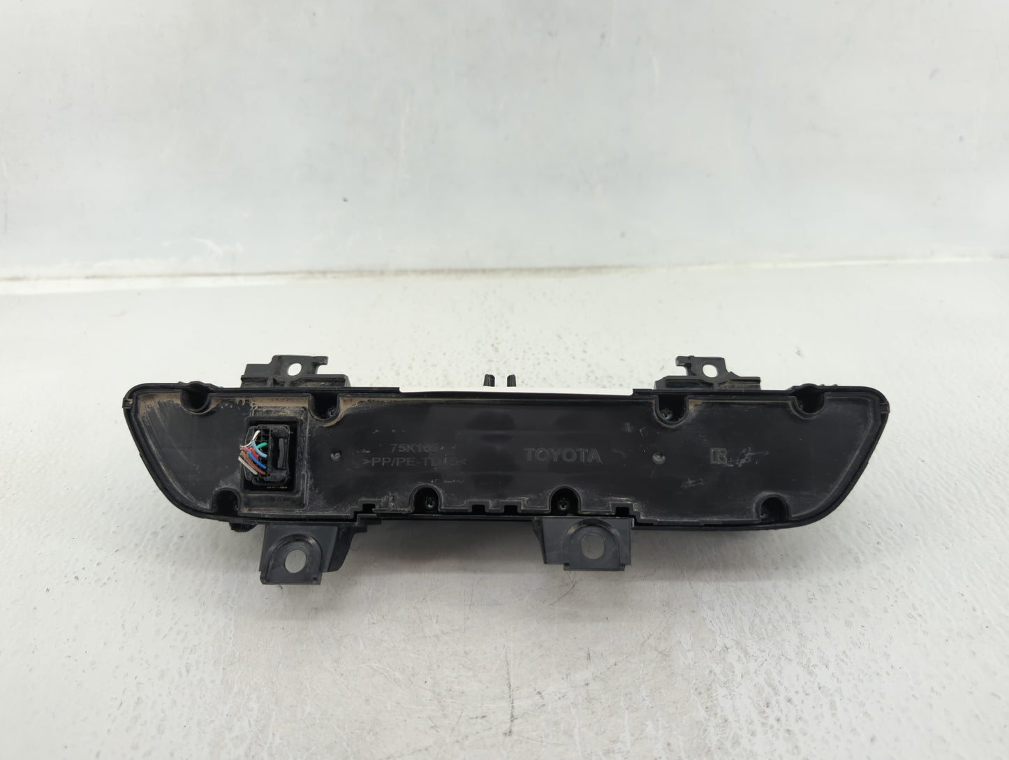 2019 Toyota C-Hr Climate Control Module Temperature AC/Heater Replacement P/N:75K165 Fits OEM Used Auto Parts - Oemusedautop