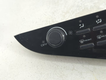 2018-2019 Toyota Camry Climate Control Module Temperature AC/Heater Replacement P/N:55900-33L00 Fits Fits 2018 2019 OEM Used Auto Parts