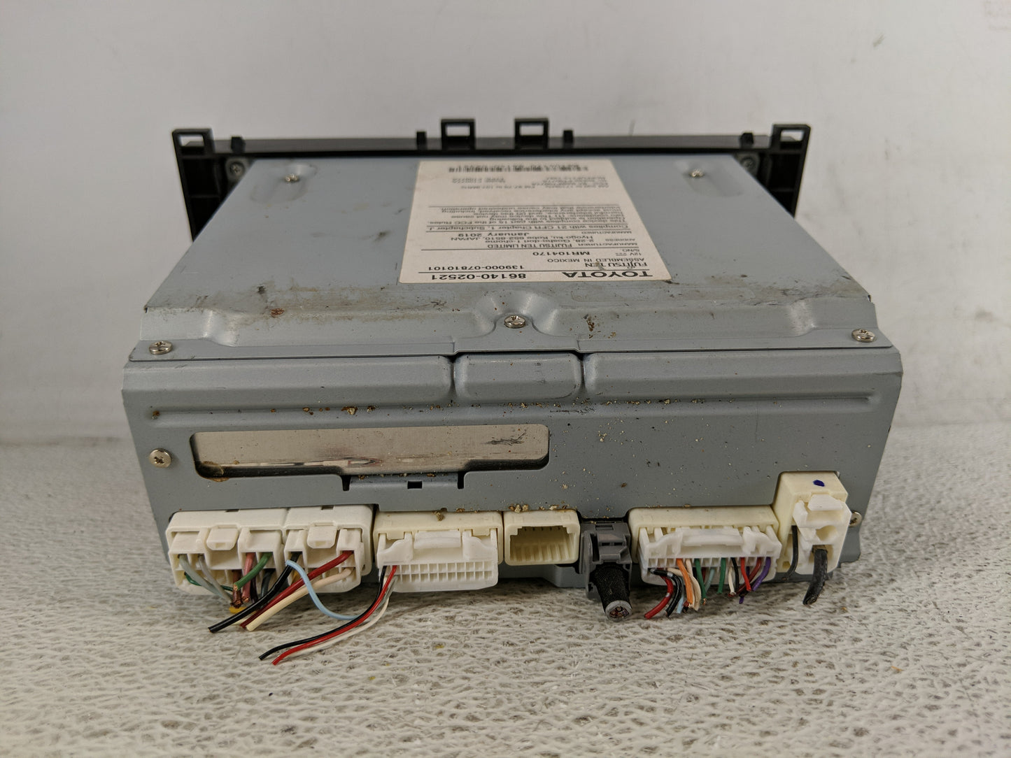 2017-2019 Toyota Corolla Radio AM FM Cd Player Receiver Replacement P/N:86140-02521 Fits Fits 2017 2018 2019 OEM Used Auto P