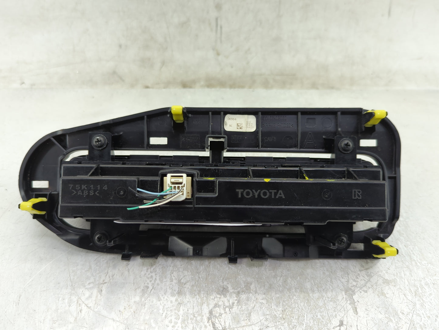 2017-2019 Toyota Corolla Climate Control Module Temperature AC/Heater Replacement P/N:55468-02060 Fits Fits 2017 2018 2019 O