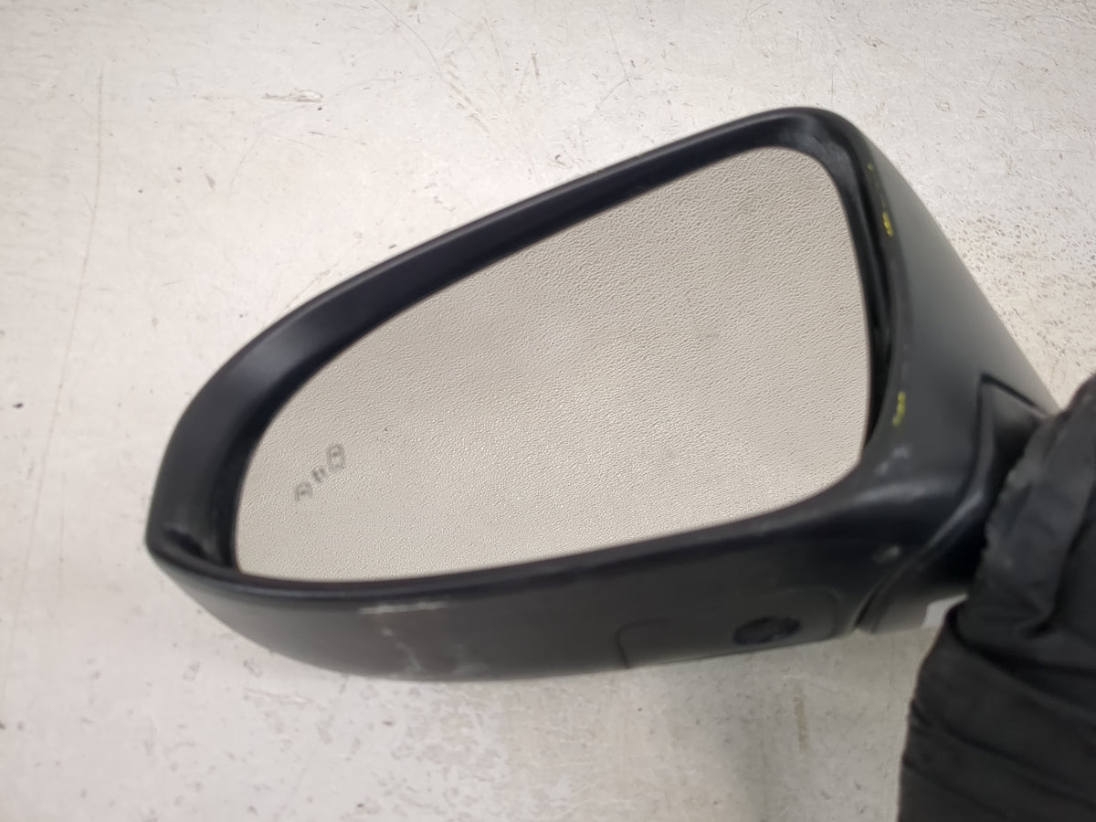 2019 Toyota Corolla Driver Side View Mirror - Left Door Mirror OEM Used - Oemusedautoparts1.com