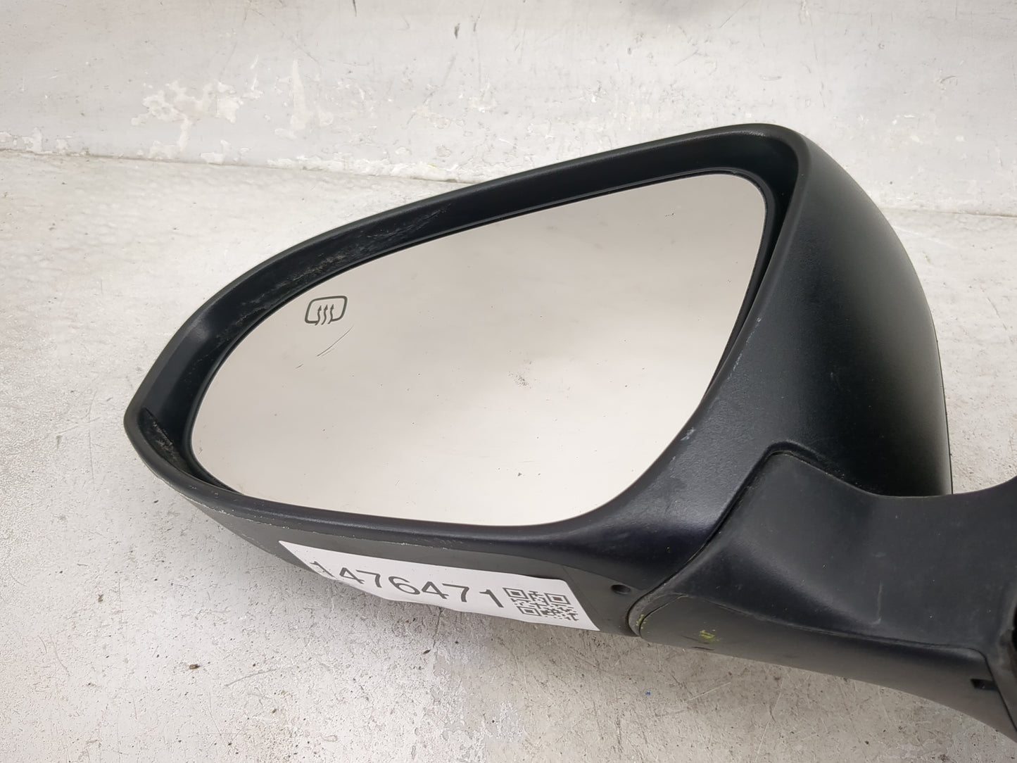 2014-2019 Toyota Corolla Driver Side View Mirror - Left Door Mirror OEM Used - Oemusedautoparts1.com