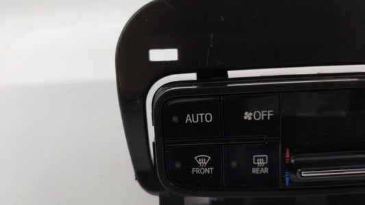 2017-2019 Toyota Corolla Climate Control Module Temperature AC/Heater Replacement P/N:55468-02060 Fits Fits 2017 2018 2019 OEM Used Auto Parts