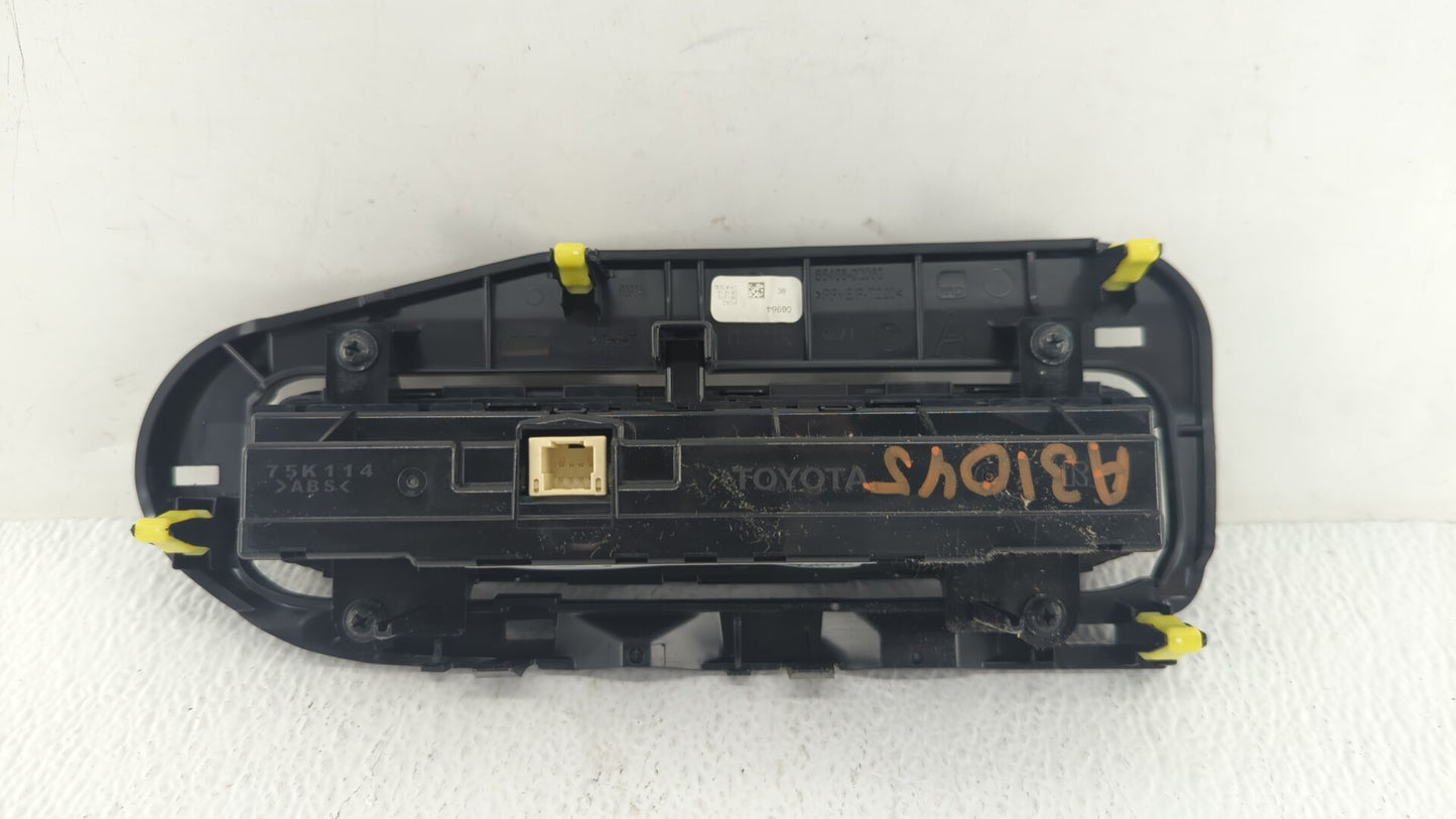 2017-2019 Toyota Corolla Climate Control Module Temperature AC/Heater Replacement P/N:55900-02A30 55468-02060 Fits OEM Used