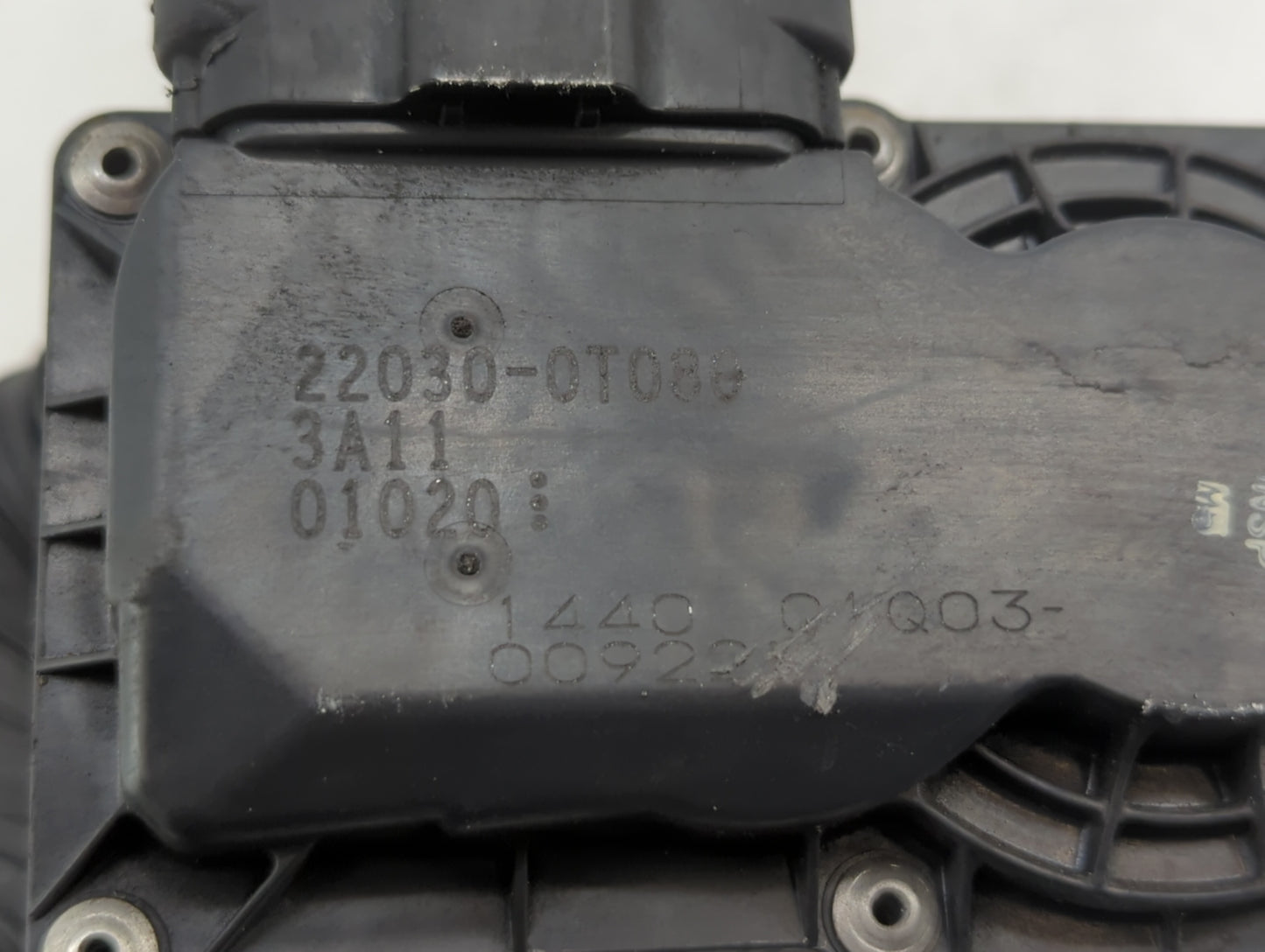 2011-2018 Toyota Corolla Throttle Body P/N:22030-0T080 Fits Fits 2011 2012 2013 2014 2015 2016 2017 2018 OEM Used Auto Parts