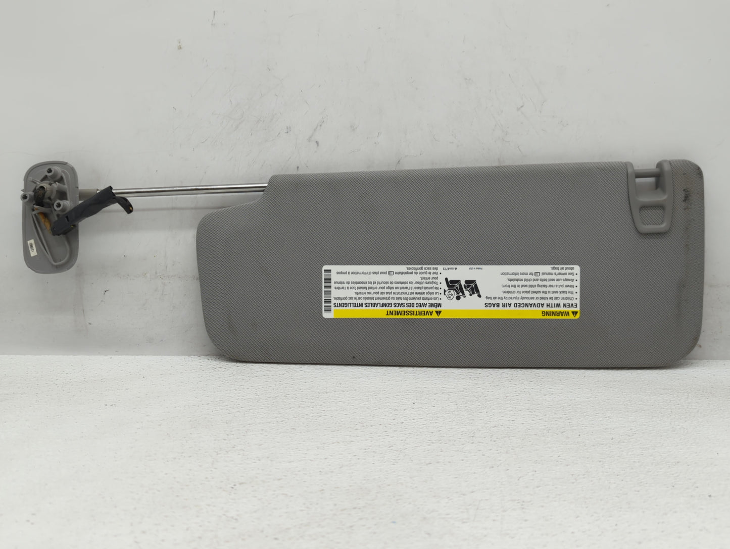 2017-2019 Toyota Corolla Sun Visor Shade Replacement Passenger Right Mirror Fits Fits 2017 2018 2019 OEM Used Auto Parts - O