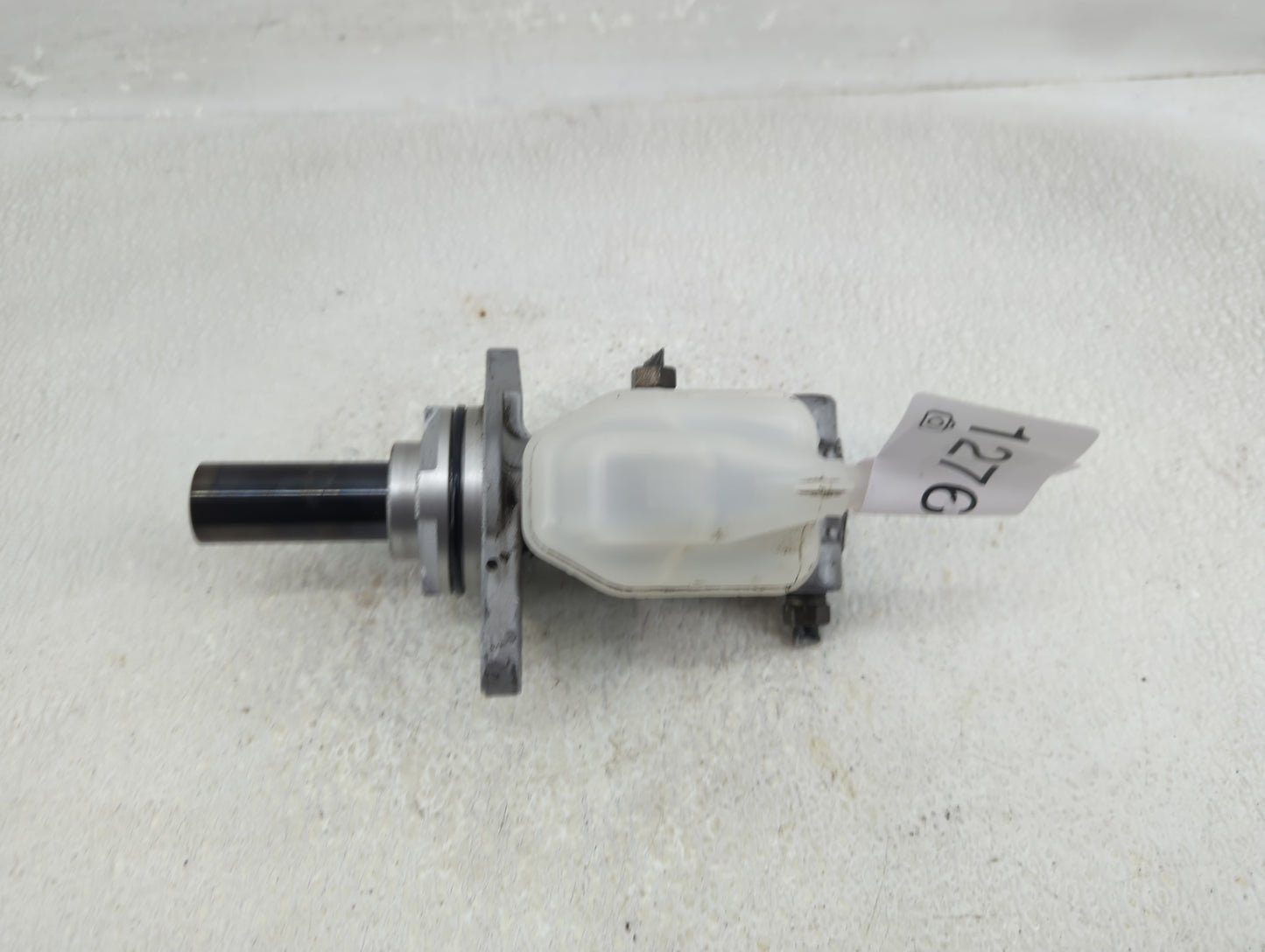 2018-2019 Toyota Highlander Brake Master Cylinder 1276537 - Oemusedautoparts1.com