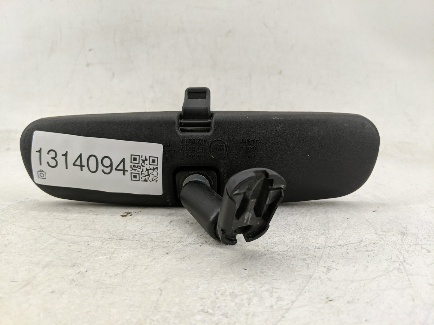 2019-2020 Toyota Rav4 Interior Rear View Mirror Replacement OEM P/N:E11015617 Fits Fits 2019 2020 OEM Used Auto Parts - Oemu