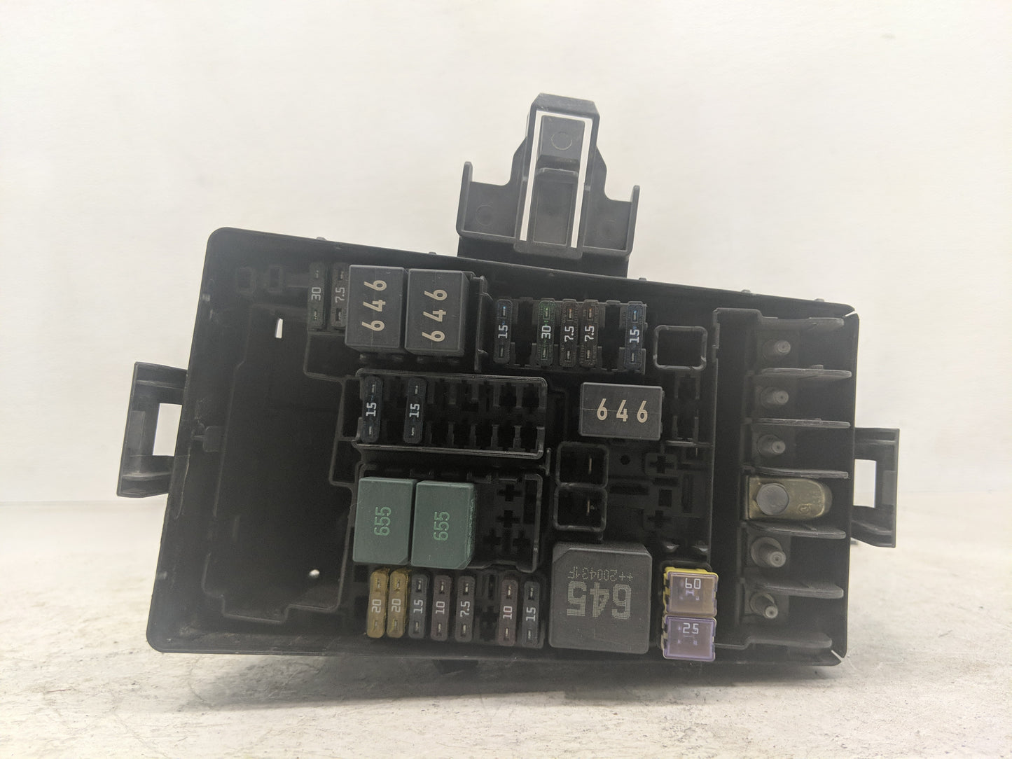 2020-2022 Volkswagen Atlas Fusebox Fuse Box Panel Relay Module P/N:5Q0 937 732 Fits Fits 2020 2021 2022 OEM Used Auto Parts