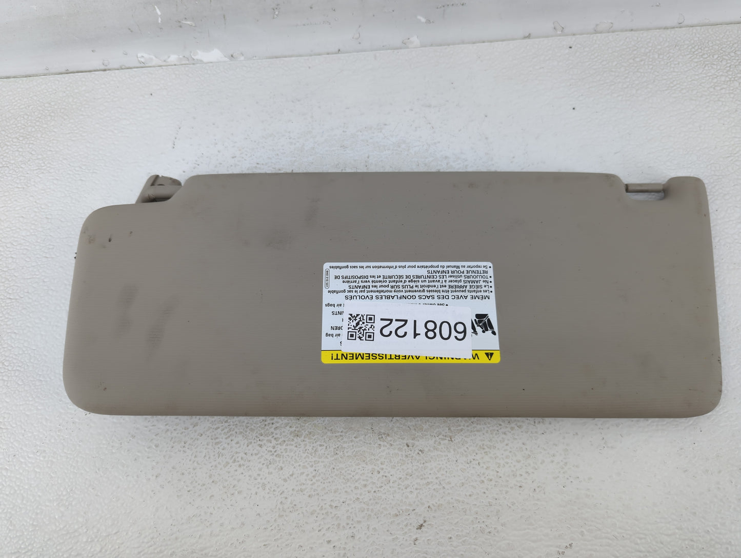 2018-2022 Volkswagen Atlas Sun Visor Shade Replacement Passenger Right Mirror Fits Fits 2018 2019 2020 2021 2022 OEM Used Au