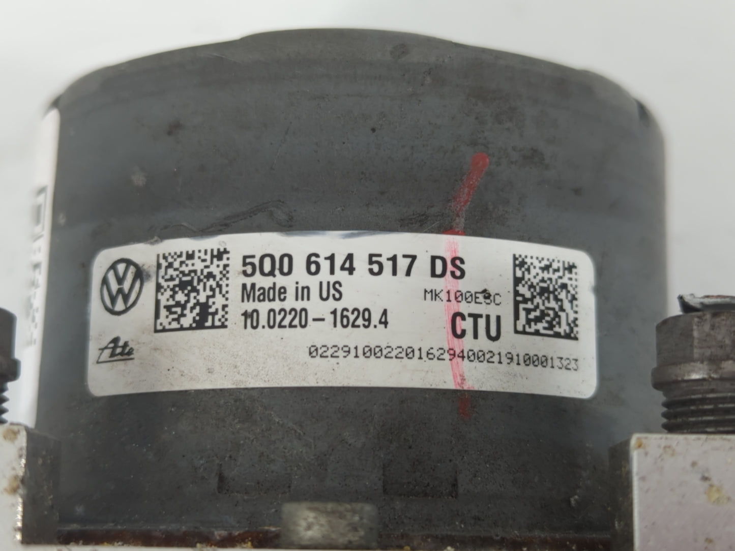 2019 Volkswagen Atlas ABS Pump Control Module Replacement P/N:5Q0 614 517 DS Fits OEM Used Auto Parts - Oemusedautoparts1.co