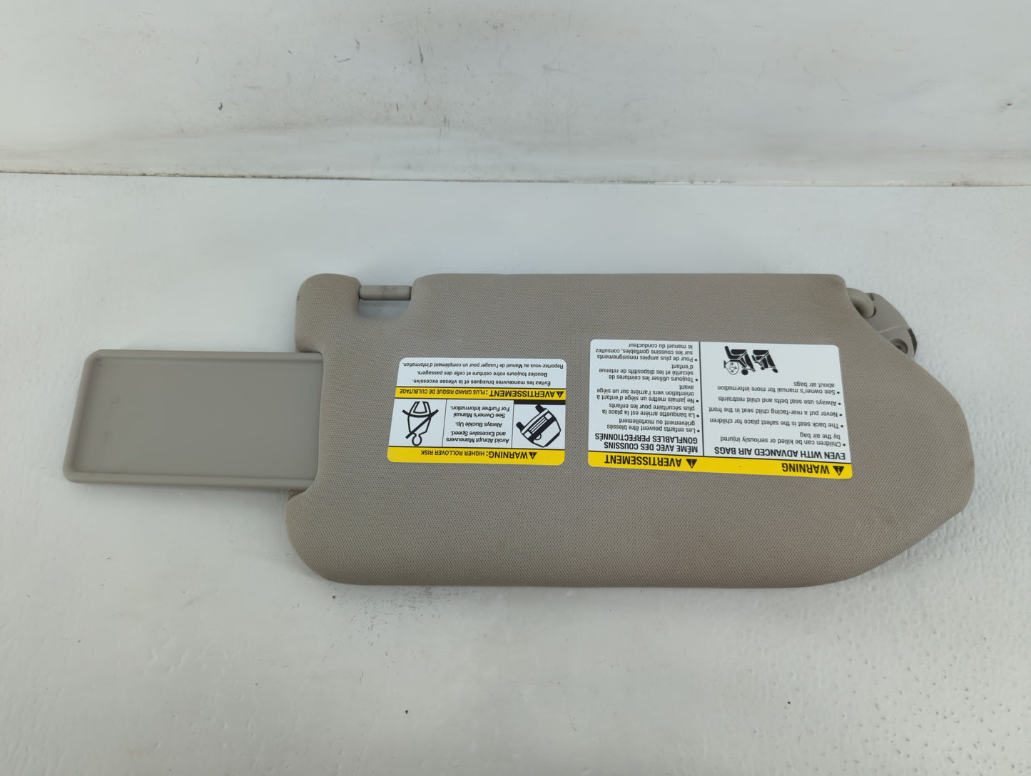2020-2022 Volkswagen Atlas Cross Sport Sun Visor Shade Replacement Driver Left Mirror Fits Fits 2020 2021 2022 OEM Used Auto