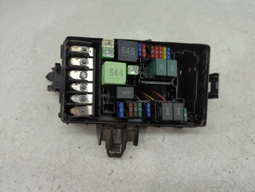 2019-2021 Volkswagen Jetta Fusebox Fuse Box Panel Relay Module P/N:5Q0.937.132.B Fits Fits 2019 2020 2021 OEM Used Auto Parts