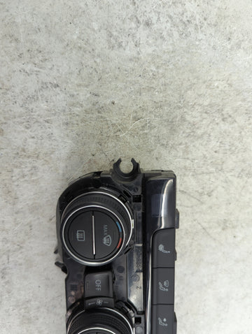 2019-2020 Volkswagen Jetta Climate Control Module Temperature AC/Heater Replacement P/N:5GM907044M 5HB01365021 Fits Fits 2019 2020 OEM Used Auto Parts