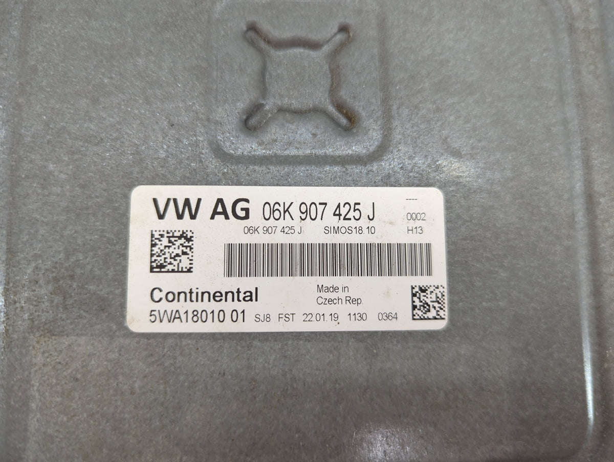 2019 Volkswagen Jetta PCM Engine Control Computer ECU ECM PCU OEM P/N:06K907425J 5WA18010 01, SIMOS18.10 Fits OEM Used Auto