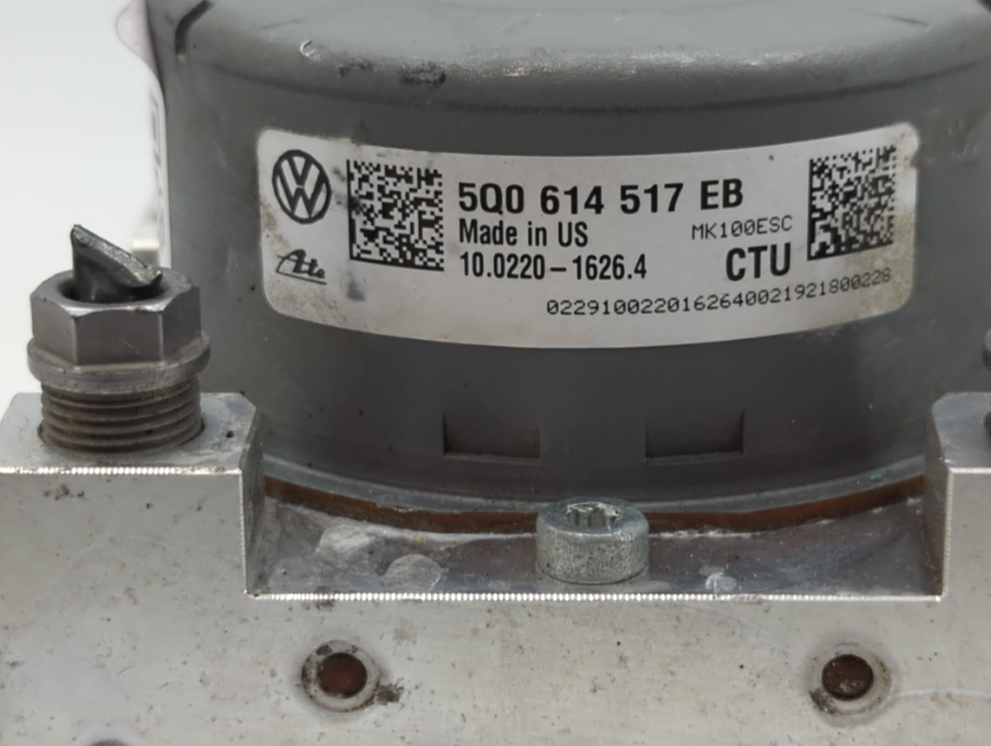 2019 Volkswagen Jetta ABS Pump Control Module Replacement P/N:5Q0 614 517 EB Fits OEM Used Auto Parts - Oemusedautoparts1.co