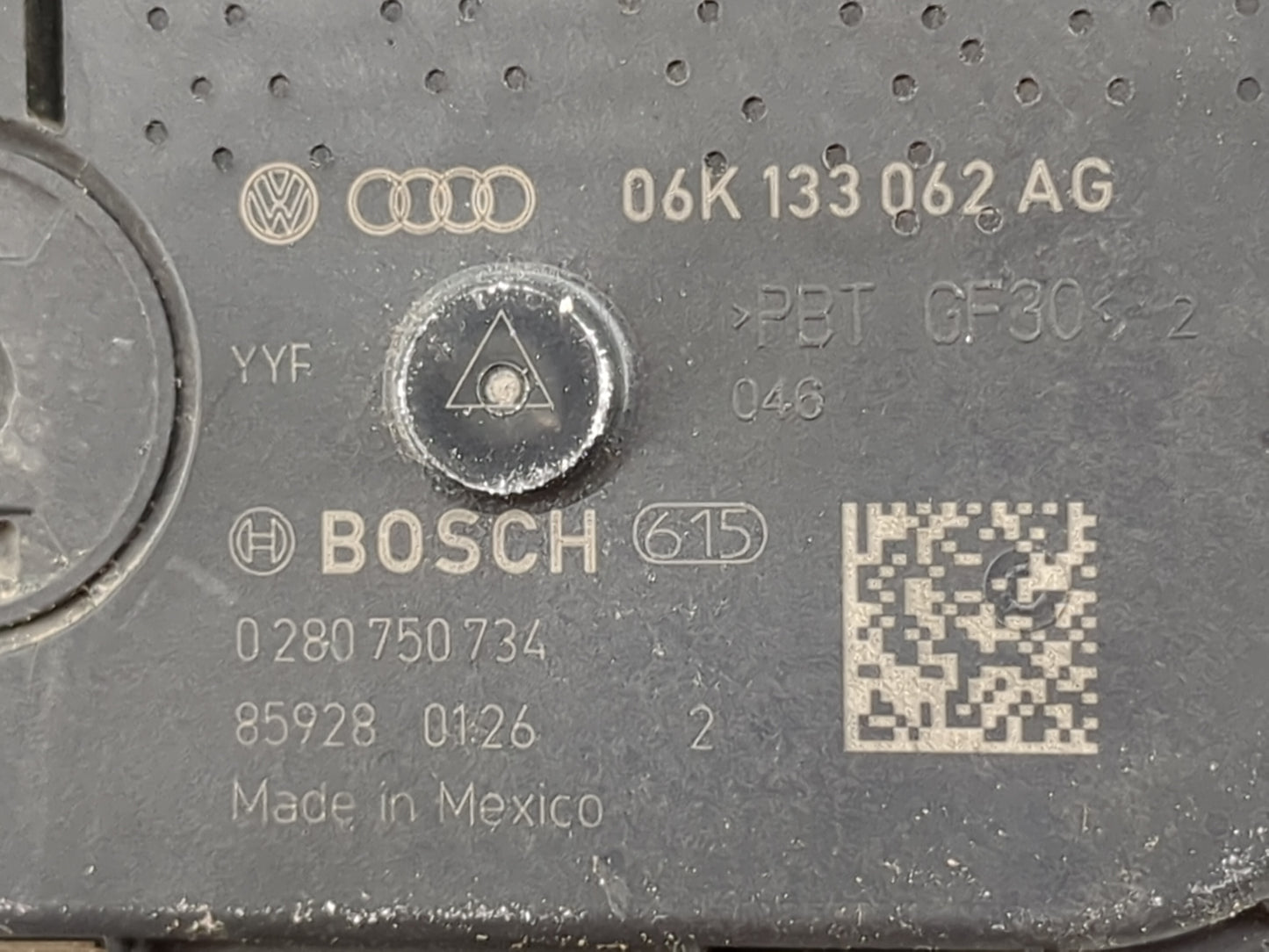 2018-2020 Volkswagen Passat Throttle Body P/N:06K133062AG 0280750734 Fits Fits 2018 2019 2020 2021 2022 OEM Used Auto Parts