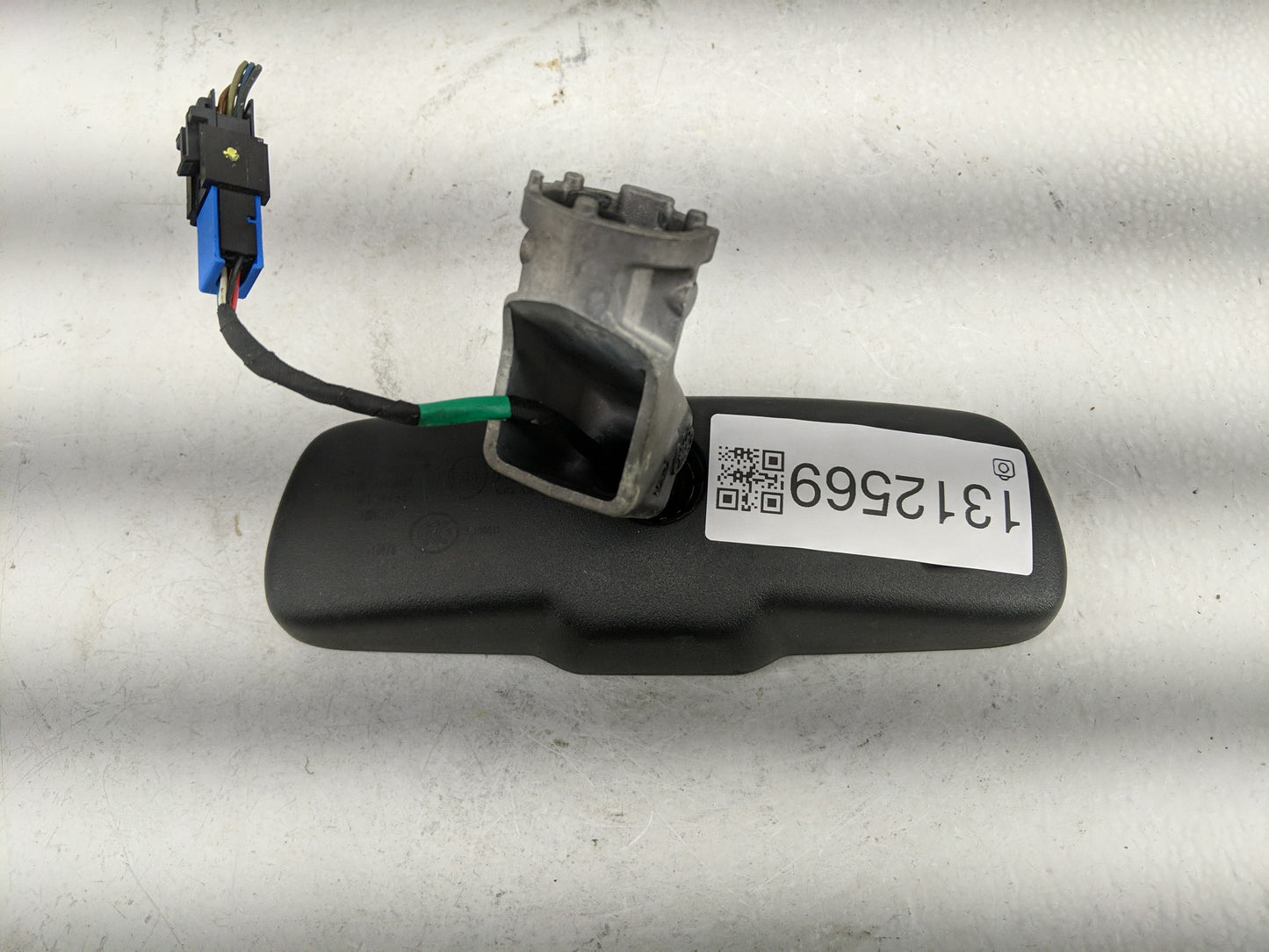 2020 Alfa Romeo Stelvio Interior Rear View Mirror Replacement OEM P/N:E11038303 Fits Fits 2017 OEM Used Auto Parts - Oemused