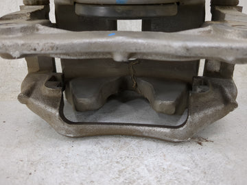 2020 Bmw 330i Front Driver Left Brake Caliper
