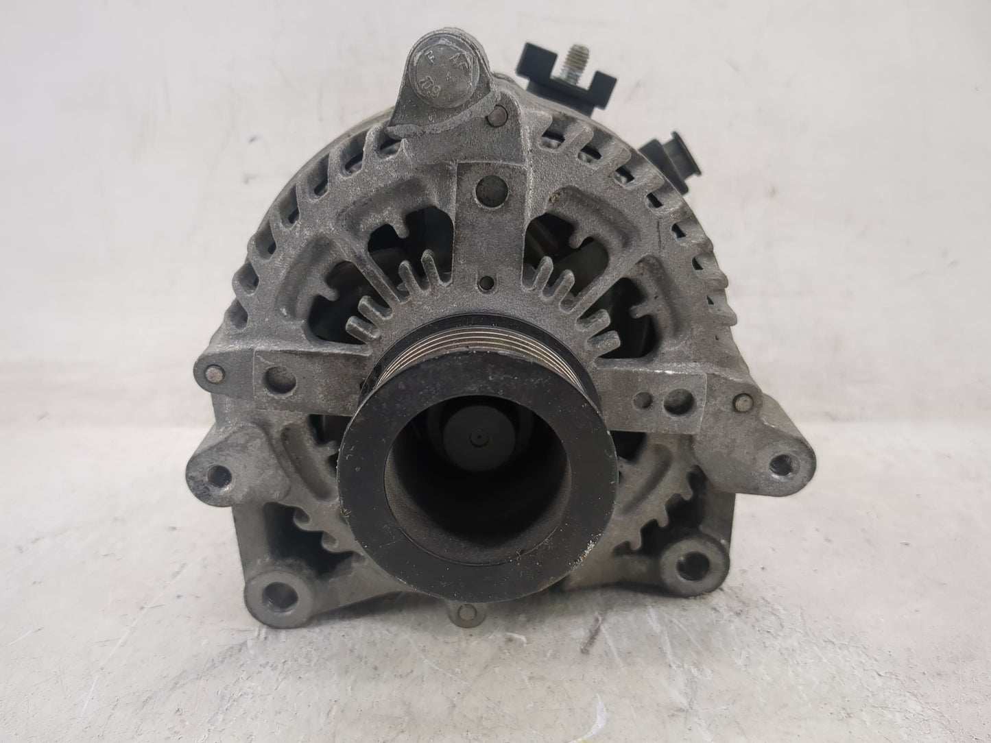 2020 Bmw 430i Alternator Replacement Generator Charging Assembly Engine OEM P/N:104211-0592 Fits OEM Used Auto Parts - Oemus
