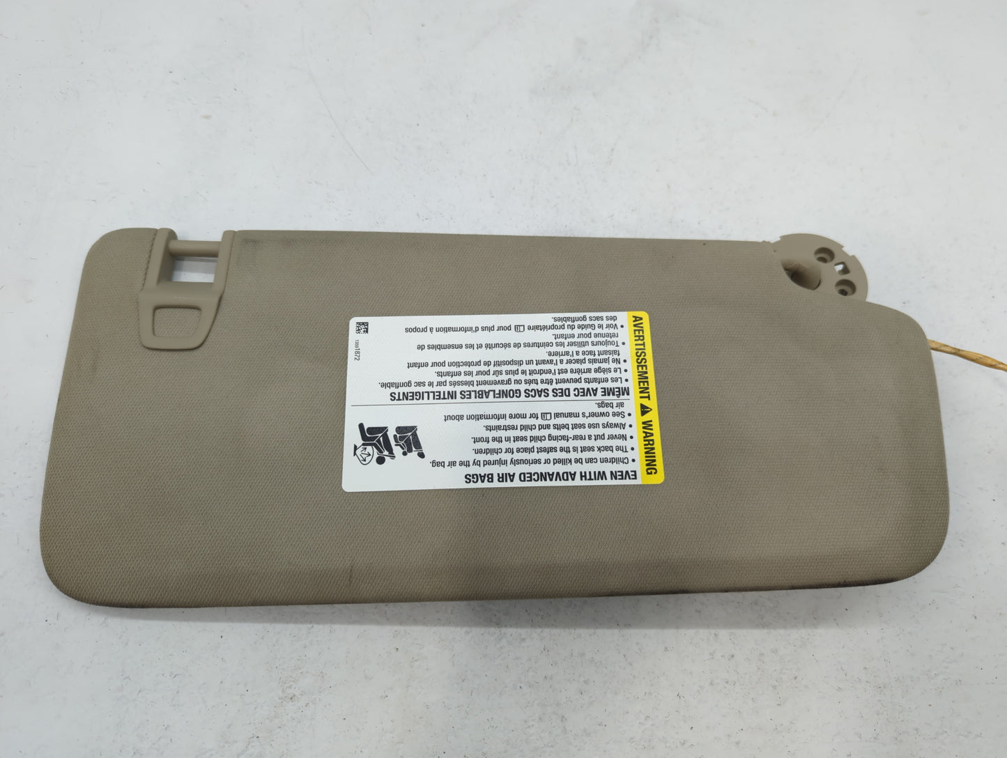 2018-2020 Buick Enclave Sun Visor Shade Replacement Driver Left Mirror Fits Fits 2018 2019 2020 OEM Used Auto Parts - Oemuse