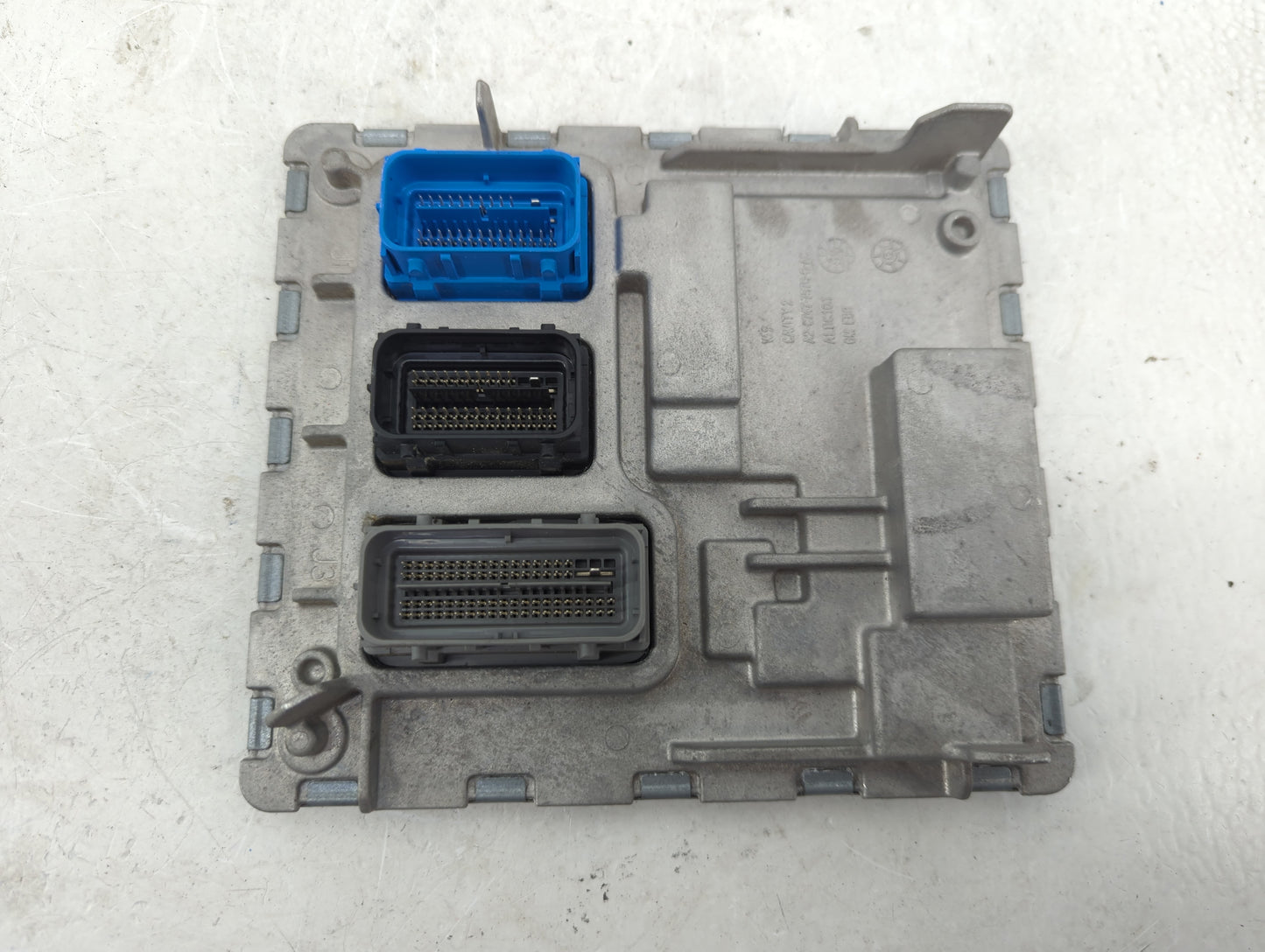 2020-2021 Buick Encore PCM Engine Control Computer ECU ECM PCU OEM P/N:039045703 12709219 Fits Fits 2020 2021 2022 OEM Used