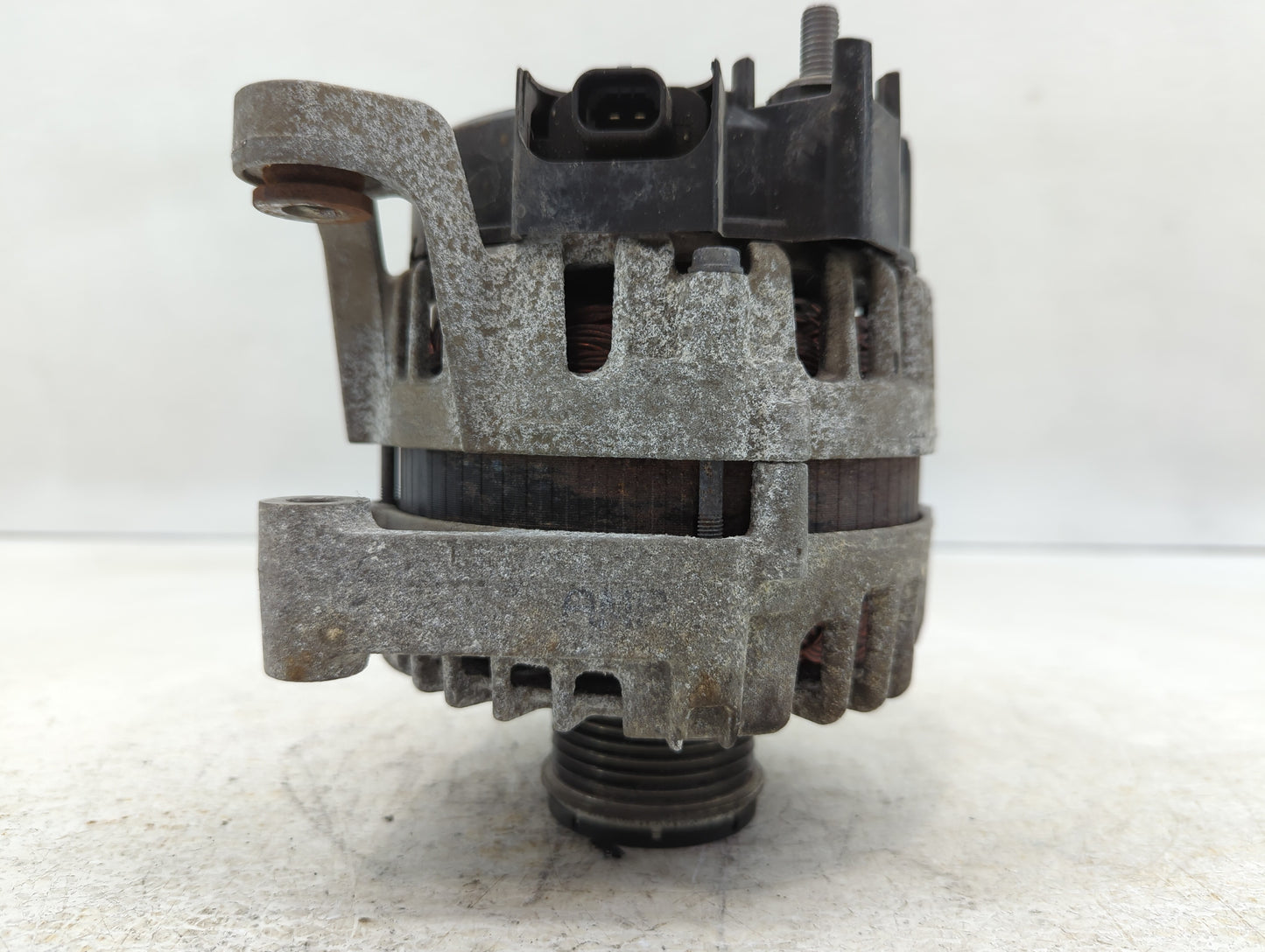 2013-2021 Buick Encore Alternator Replacement Generator Charging Assembly Engine OEM P/N:13597226 Fits OEM Used Auto Parts -