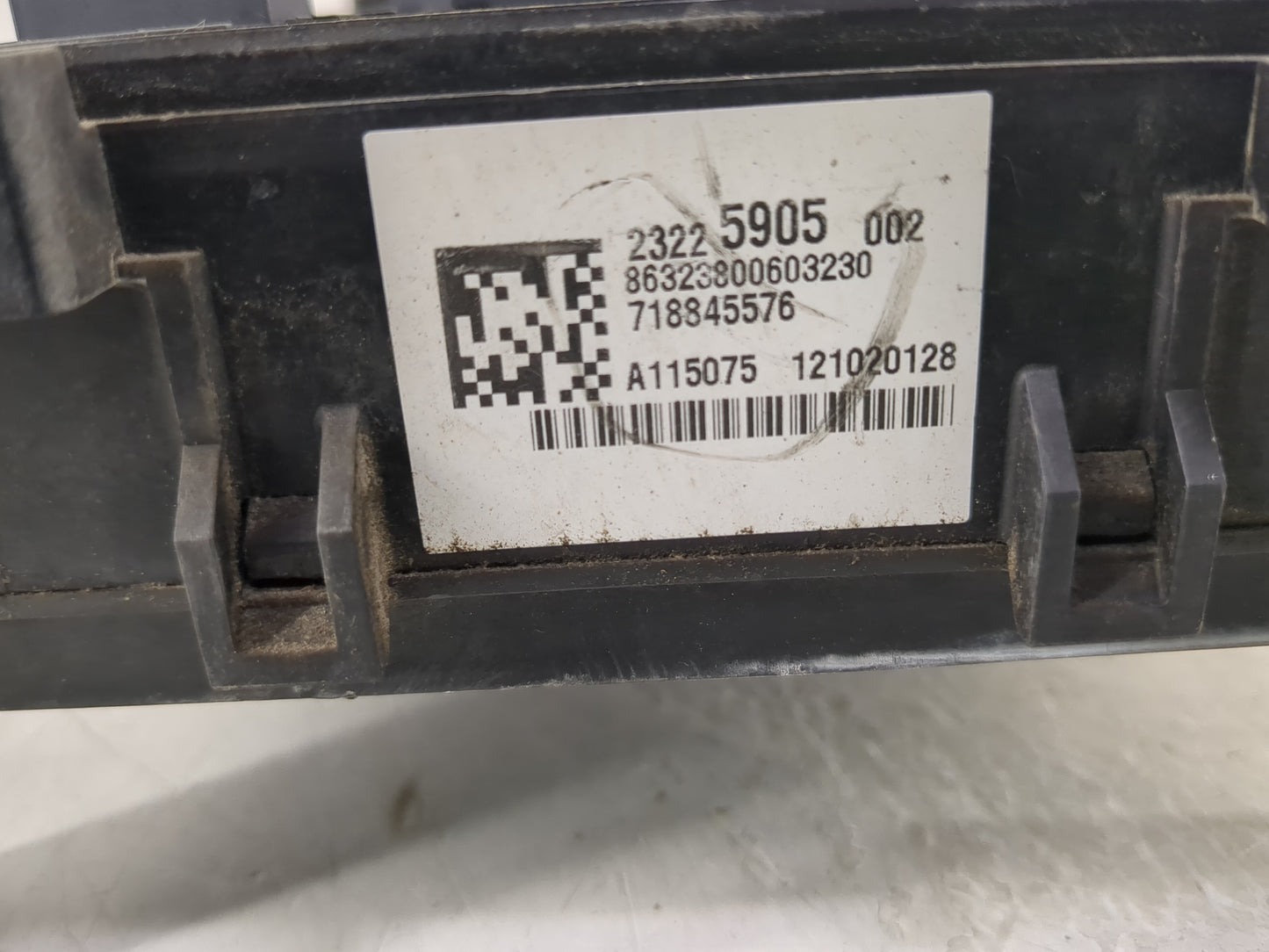 2015-2020 Cadillac Escalade Fusebox Fuse Box Panel Relay Module P/N:23225905 Fits Fits 2015 2016 2017 2018 2019 2020 OEM Use