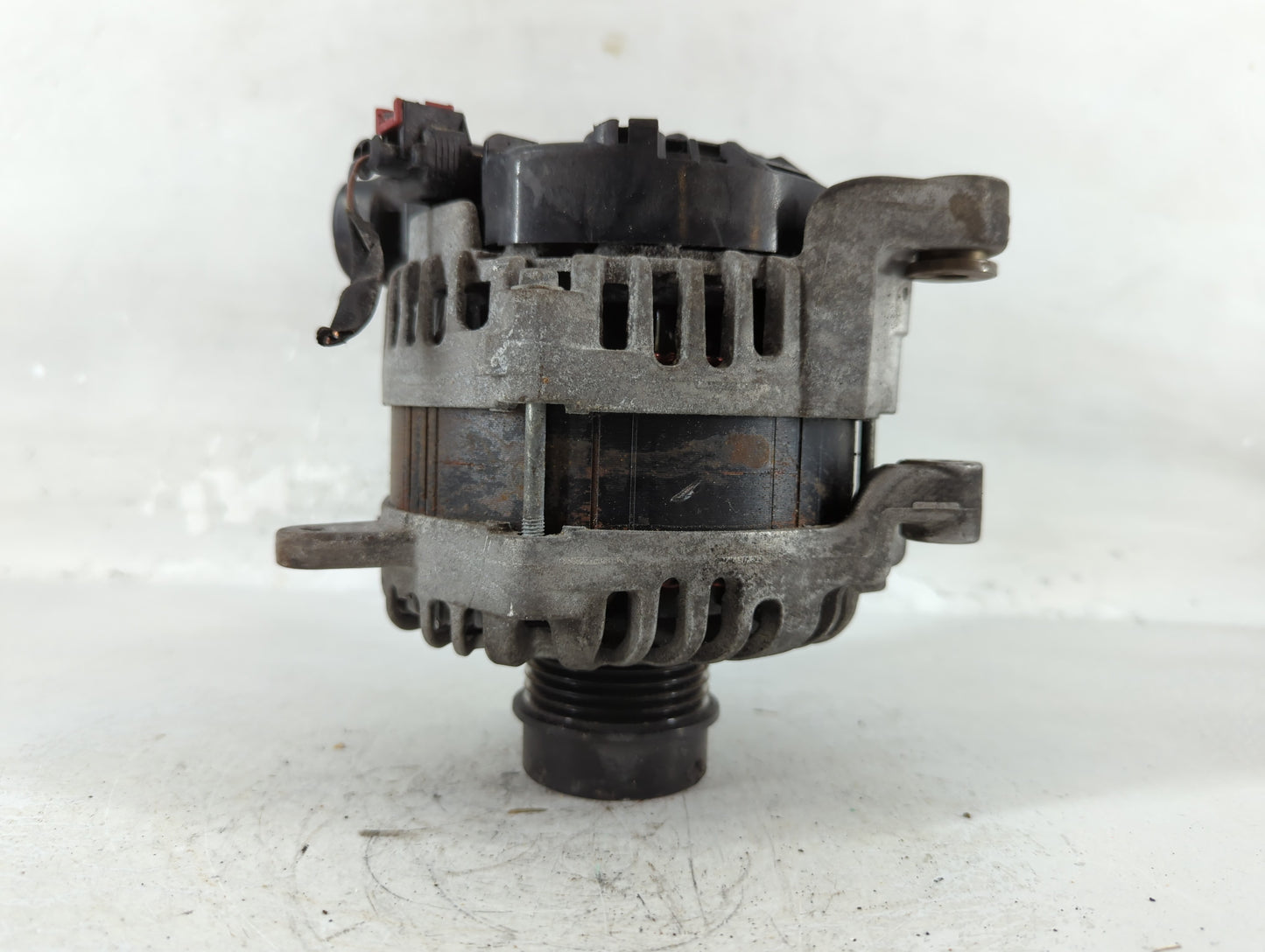 2020 Cadillac Xt4 Alternator Replacement Generator Charging Assembly Engine OEM P/N:13544124 Fits Fits 2021 2022 OEM Used Au