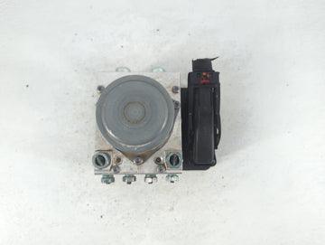 2020 Chevrolet Blazer ABS Pump Control Module Replacement P/N:84738977 Fits Fits 2018 2019 OEM Used Auto Parts