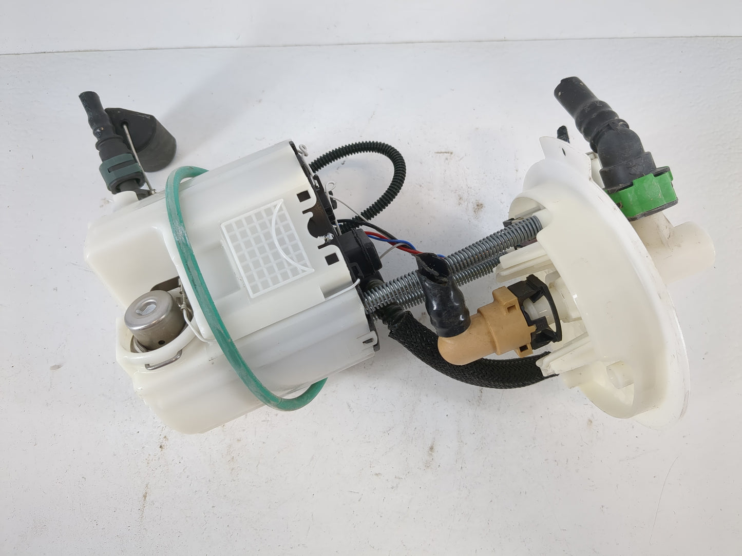 2016-2020 Chevrolet Camaro Electrical Gas Fuel Pump Assembly - Oemusedautoparts1.com