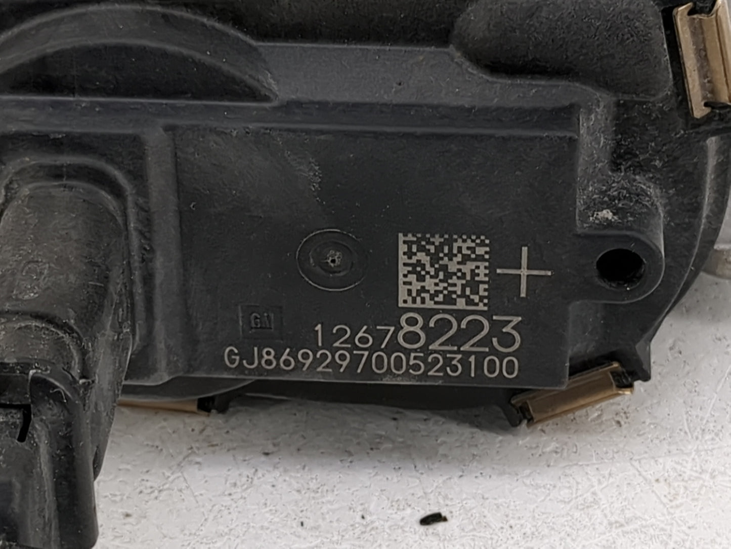 2016-2021 Chevrolet Camaro Throttle Body P/N:12678223 Fits Fits 2014 2015 2016 2017 2018 2019 2020 2021 2022 OEM Used Auto P