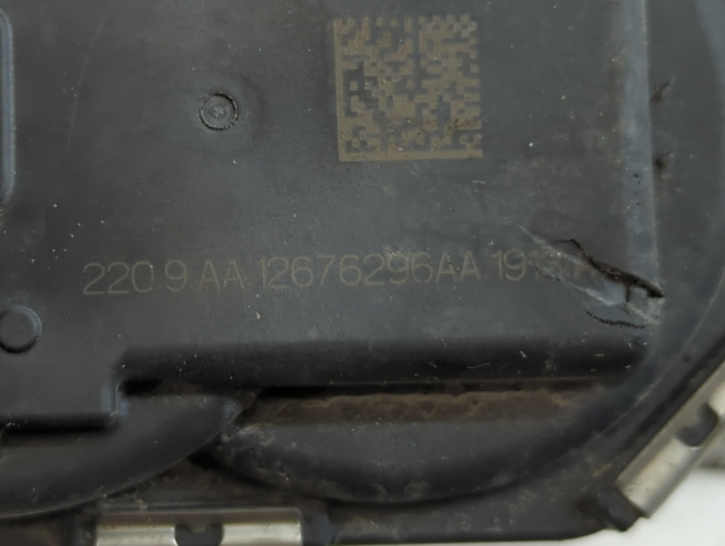 2016-2021 Chevrolet Camaro Throttle Body P/N:12676296AA Fits Fits 2016 2017 2018 2019 2020 2021 2022 OEM Used Auto Parts - O