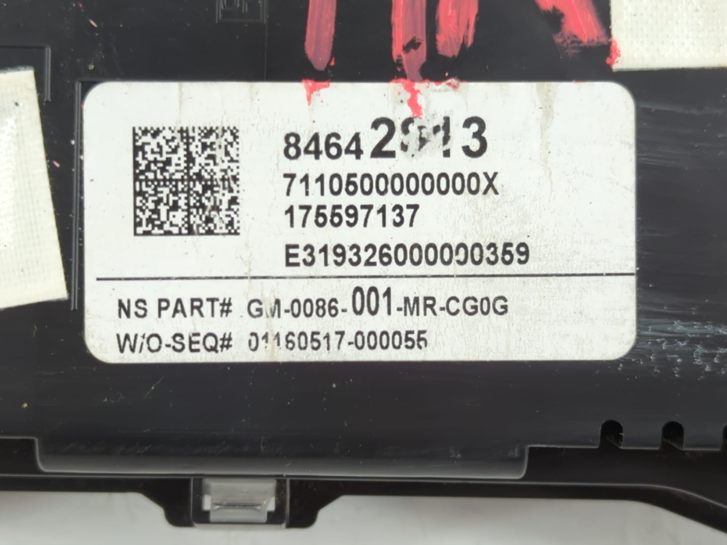 2019 Chevrolet Equinox Instrument Cluster Speedometer Gauges P/N:84642913 Fits OEM Used Auto Parts - Oemusedautoparts1.com