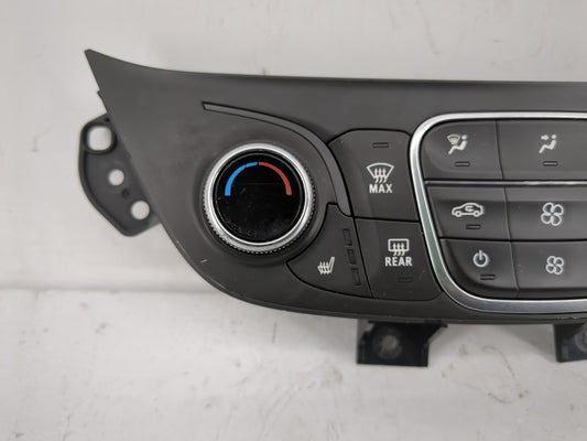2019-2021 Chevrolet Equinox Climate Control Module Temperature AC/Heater Replacement P/N:84612975 Fits Fits 2019 2020 2021 OEM Used Auto Parts