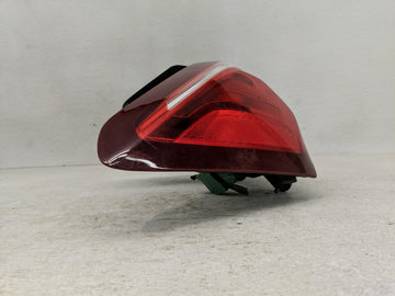 2020-2021 Chevrolet Equinox Tail Light Assembly Driver Left OEM P/N:84769835 Fits Fits 2020 2021 OEM Used Auto Parts