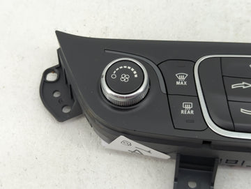 2019-2021 Chevrolet Equinox Climate Control Module Temperature AC/Heater Replacement P/N:84422503 7370200000000X Fits OEM Used Auto Parts