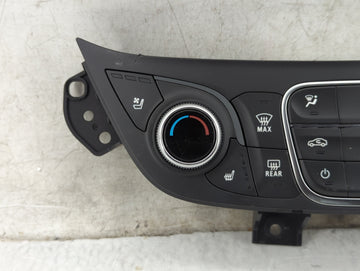 2020 Chevrolet Equinox Climate Control Module Temperature AC/Heater Replacement P/N:84612976 QFGM535A Fits Fits 2018 2019 2021 OEM Used Auto Parts