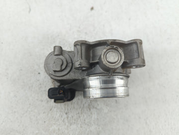 2018-2019 Chevrolet Equinox Throttle Body P/N:12671379AA Fits Fits 2016 2017 2018 2019 OEM Used Auto Parts