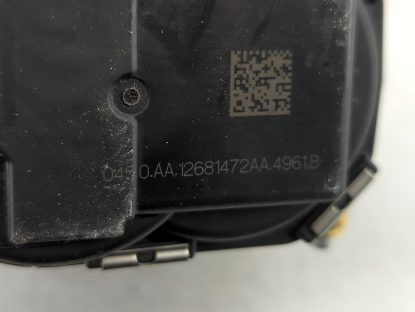 2018-2020 Chevrolet Equinox Throttle Body P/N:12681472AA Fits Fits 2013 2014 2015 2016 2017 2018 2019 2020 2021 OEM Used Aut