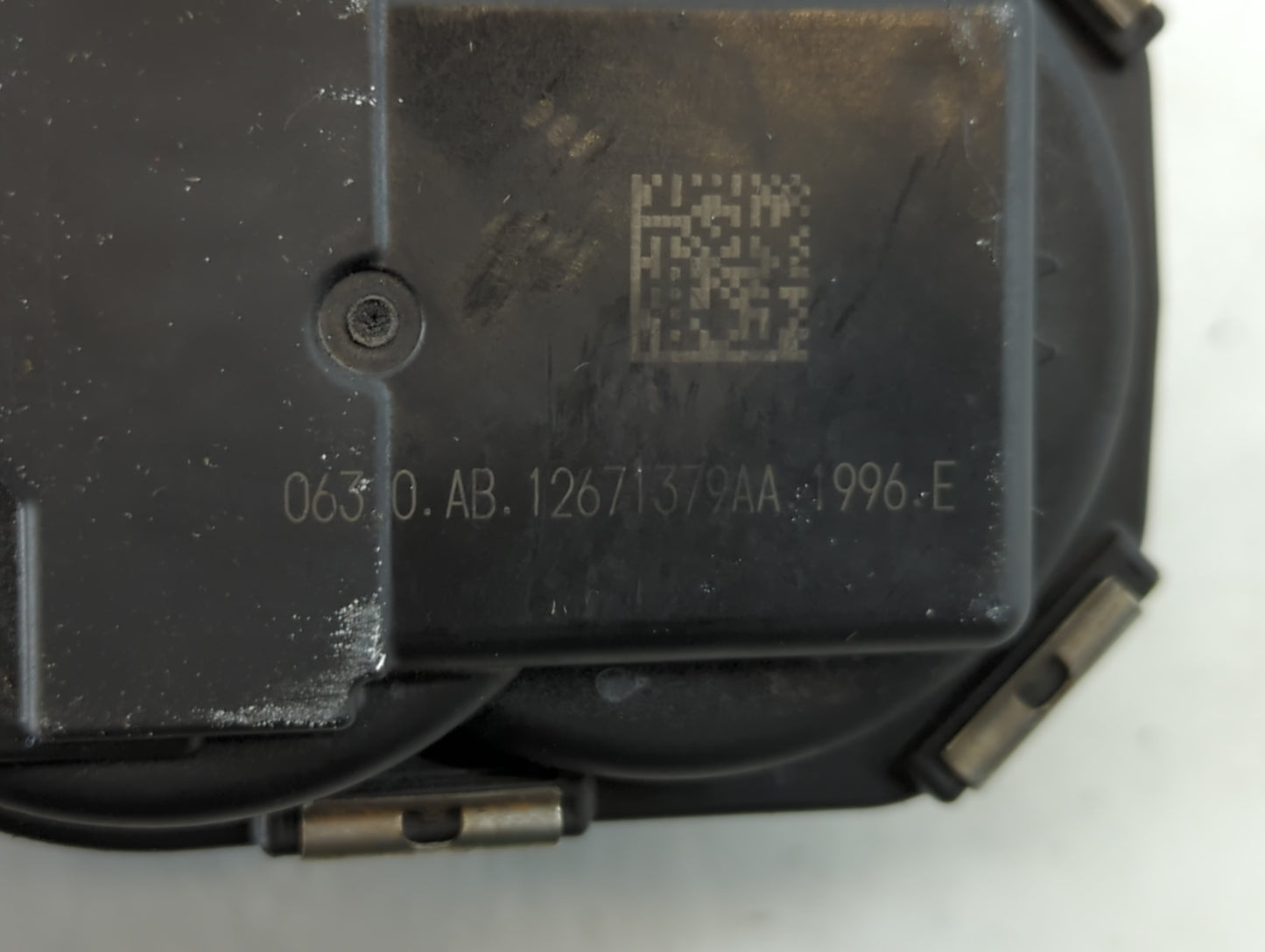 2018-2022 Chevrolet Equinox Throttle Body P/N:12671379AA Fits Fits 2016 2017 2018 2019 2020 2021 2022 OEM Used Auto Parts -