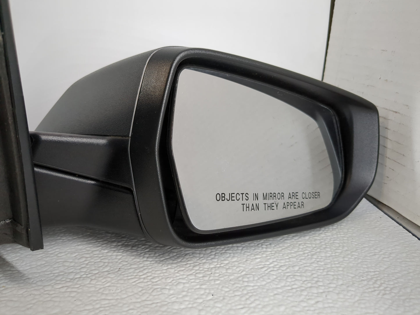 2020 Chevrolet Malibu Side Mirror Replacement Passenger Right View Door Mirror P/N:84705603 Fits OEM Used Auto Parts - Oemus